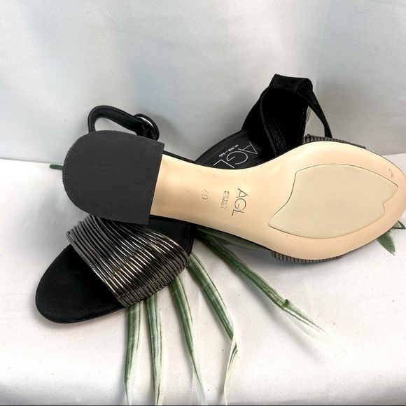 AGL Ankle Sandals Black Suede Heels and Bronze Front Straps Made in Italy - Picture 6 of 8